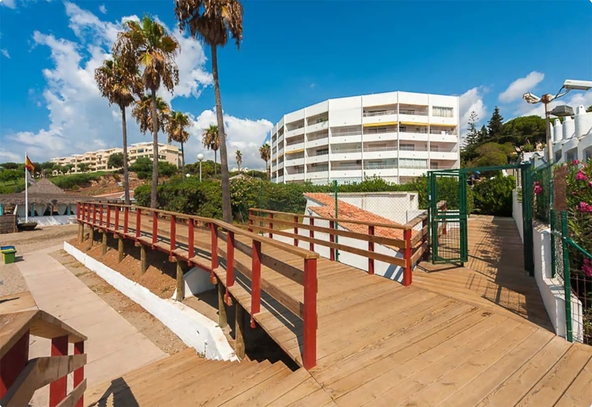   1 soveværelse   ferieLejlighed i Calahonda   med   swimmingpool  garage  - € 721 (Ref: 5517243)