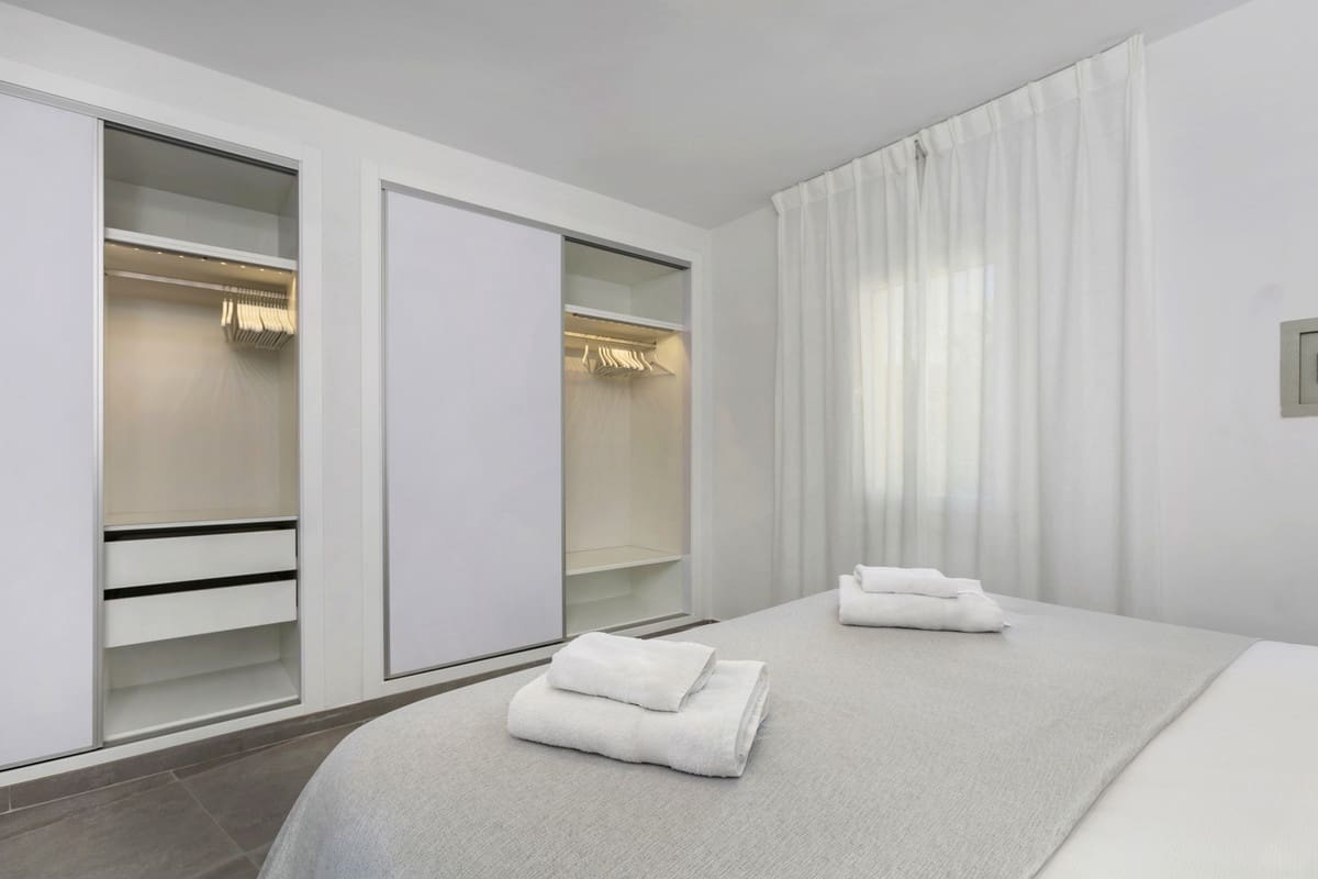 1 bedroom Apartment for holiday rental in Calahonda with pool garage - € 721 (Ref: 5517243)