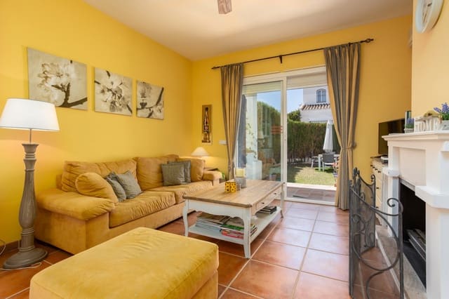 3 camera da letto Villetta Bifamiliare da affitare come casa vacanza in San Pedro de Alcantara, Marbella con piscina garage - 1.050 € (Rif: 5517248)