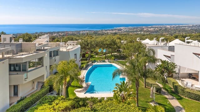 2 slaapkamer Halfvrijstaande villa te koop in Marbella met zwembad garage - € 1.320.000 (Ref: 5517263)