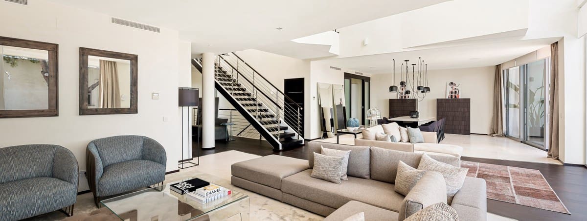 2 soverom Kjedet enebolig til salgs i Marbella med svømmebasseng garasje - € 1 320 000 (Ref: 5517263)