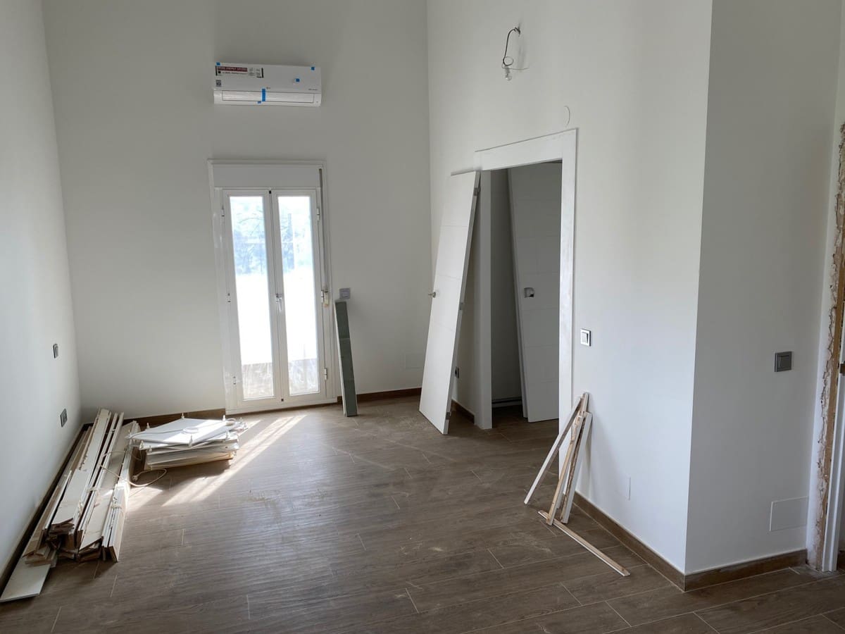 3 soverom Penthouse til salgs i Estepona med svømmebasseng garasje - € 739 000 (Ref: 5627425)