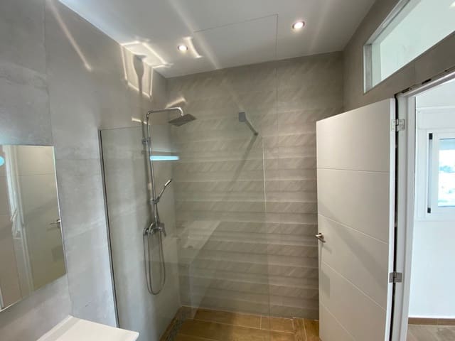 3 chambre Penthouse à vendre à Guadalobón, Estepona avec piscine garage - 739 000 € (Ref: 5627425)