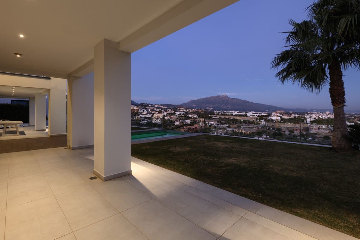 4 sypialnia Willa na sprzedaż w Benahavis z basenem garażem - 2 950 000 € (Ref: 5627445)