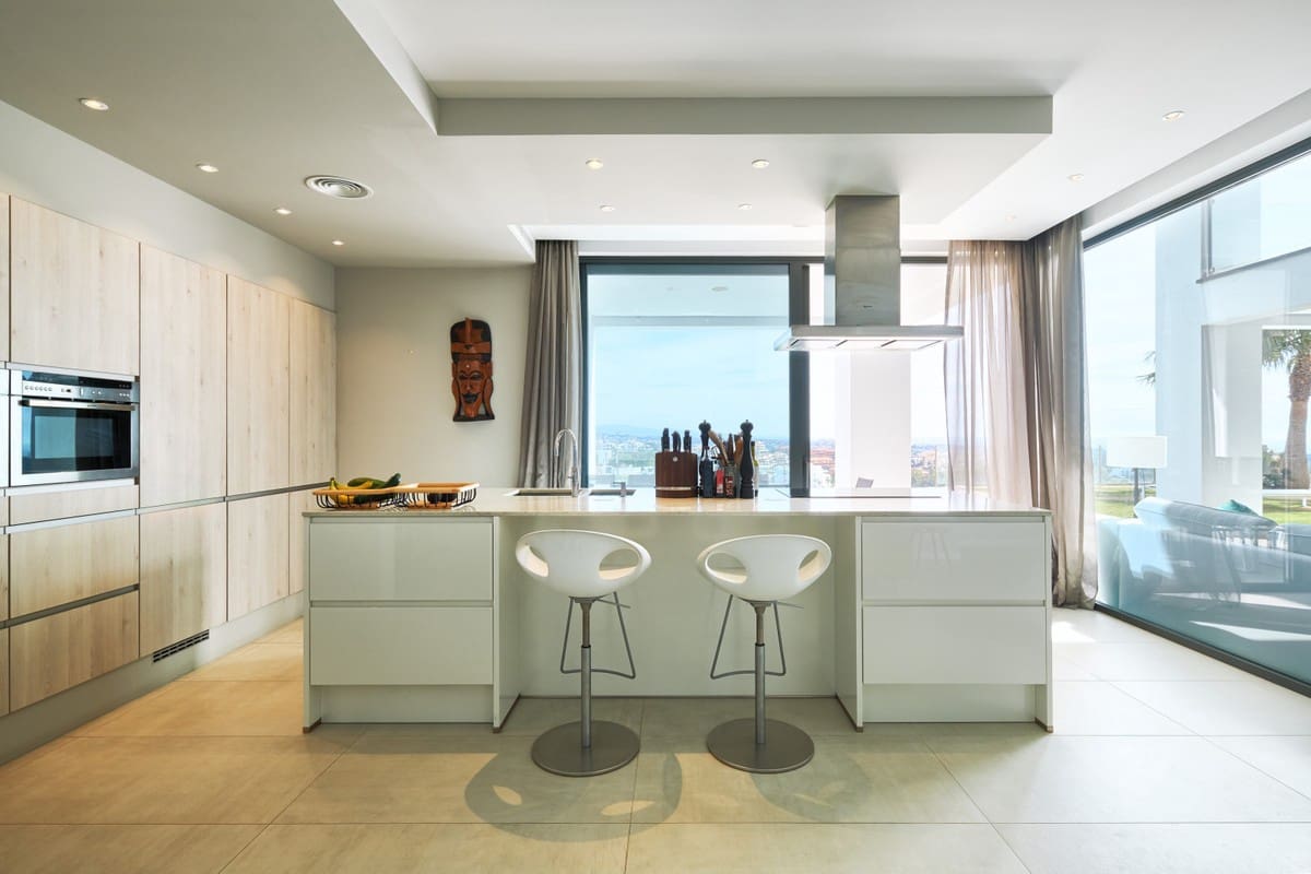 4 sypialnia Willa na sprzedaż w Benahavis z basenem garażem - 2 950 000 € (Ref: 5627445)