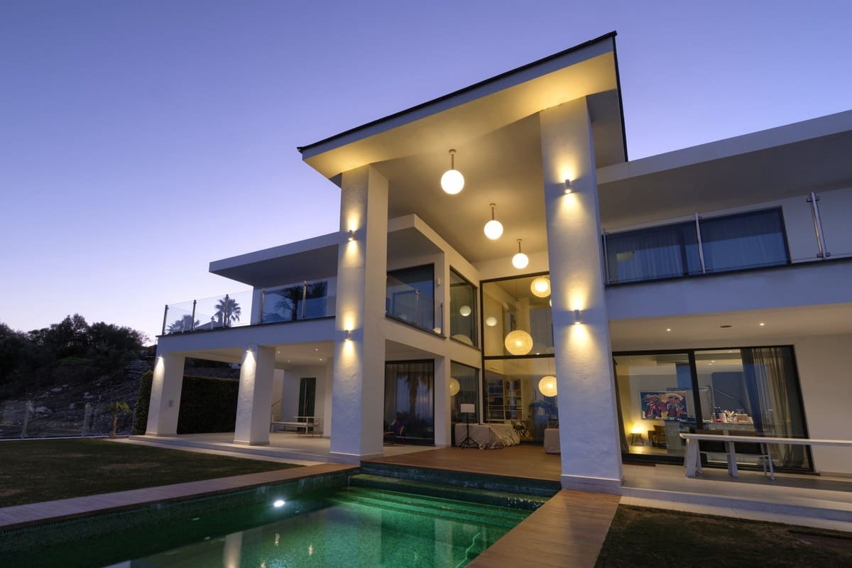 4 sypialnia Willa na sprzedaż w Benahavis z basenem garażem - 2 950 000 € (Ref: 5627445)