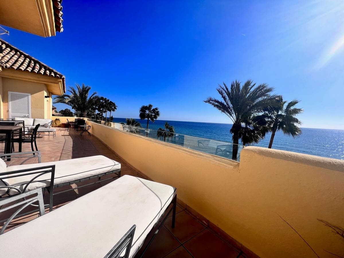   4 soveværelse   feriePenthouse i Marbella   med   swimmingpool  garage  - € 2.450 (Ref: 5828503)