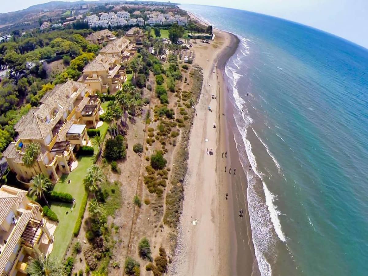   4 soveværelse   feriePenthouse i Marbella   med   swimmingpool  garage  - € 2.450 (Ref: 5828503)