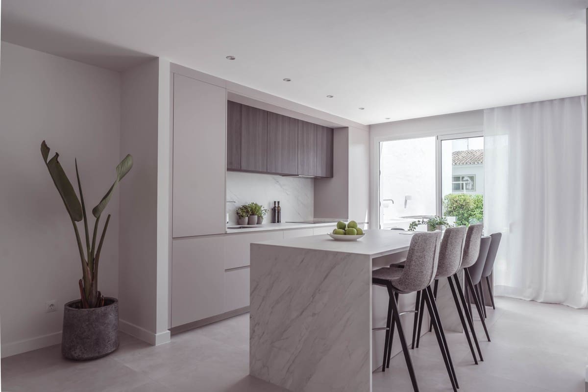 Casa de 3 habitaciones en Nueva Andalucia en venta con piscina garaje - 895.000 € (Ref: 5921758)