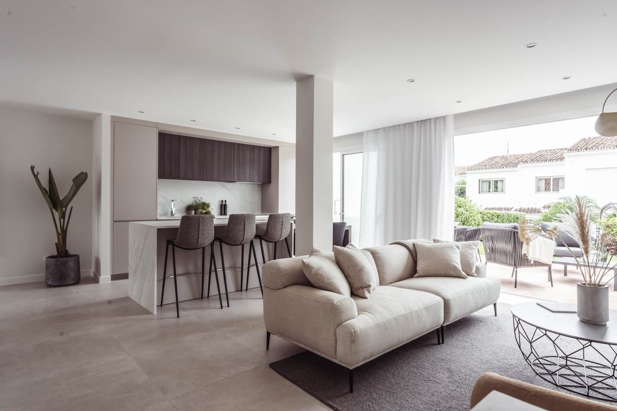 Casa de 3 habitaciones en Nueva Andalucia en venta con piscina garaje - 895.000 € (Ref: 5921758)