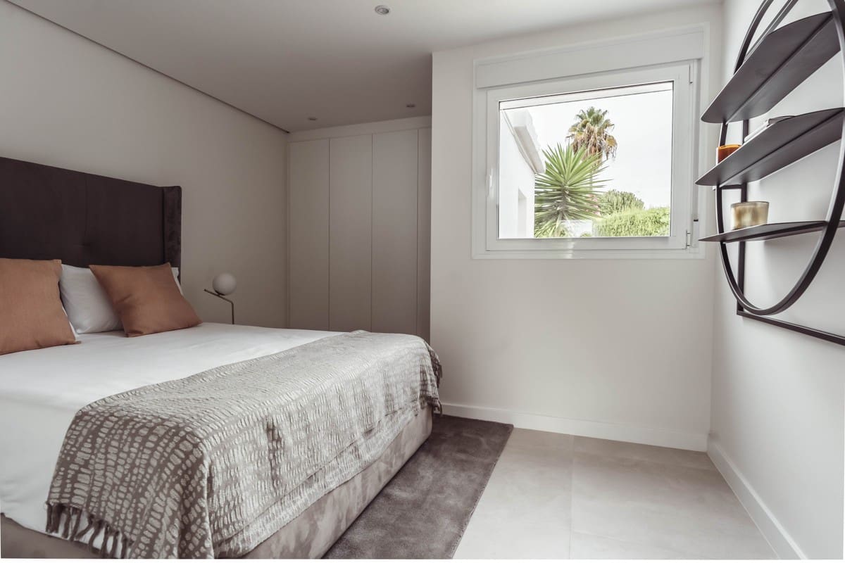 Casa de 3 habitaciones en Nueva Andalucia en venta con piscina garaje - 895.000 € (Ref: 5921758)