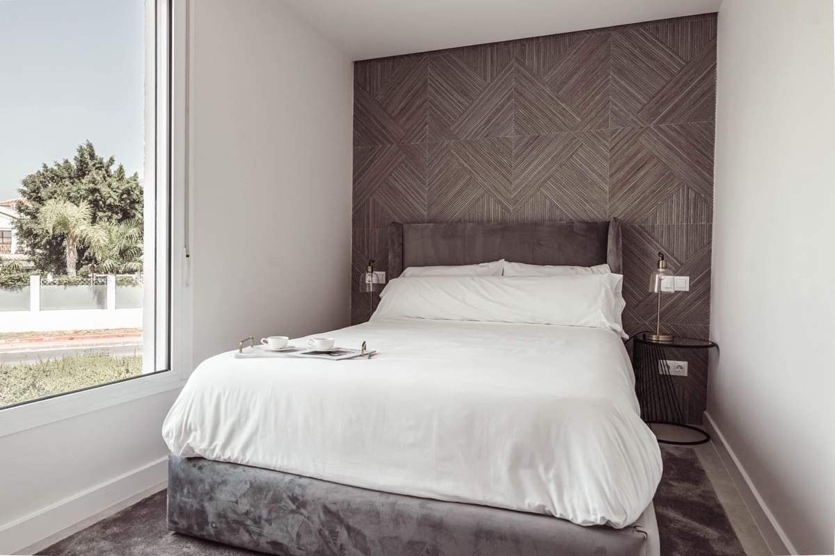 3 makuuhuone Omakotitalo myytävänä paikassa Nueva Andalucia mukana uima-altaan 
autotalli - 895 000 € (Ref: 5921758)