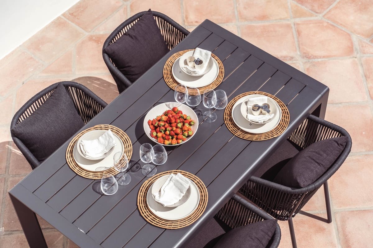 3 makuuhuone Omakotitalo myytävänä paikassa Nueva Andalucia mukana uima-altaan 
autotalli - 895 000 € (Ref: 5921758)