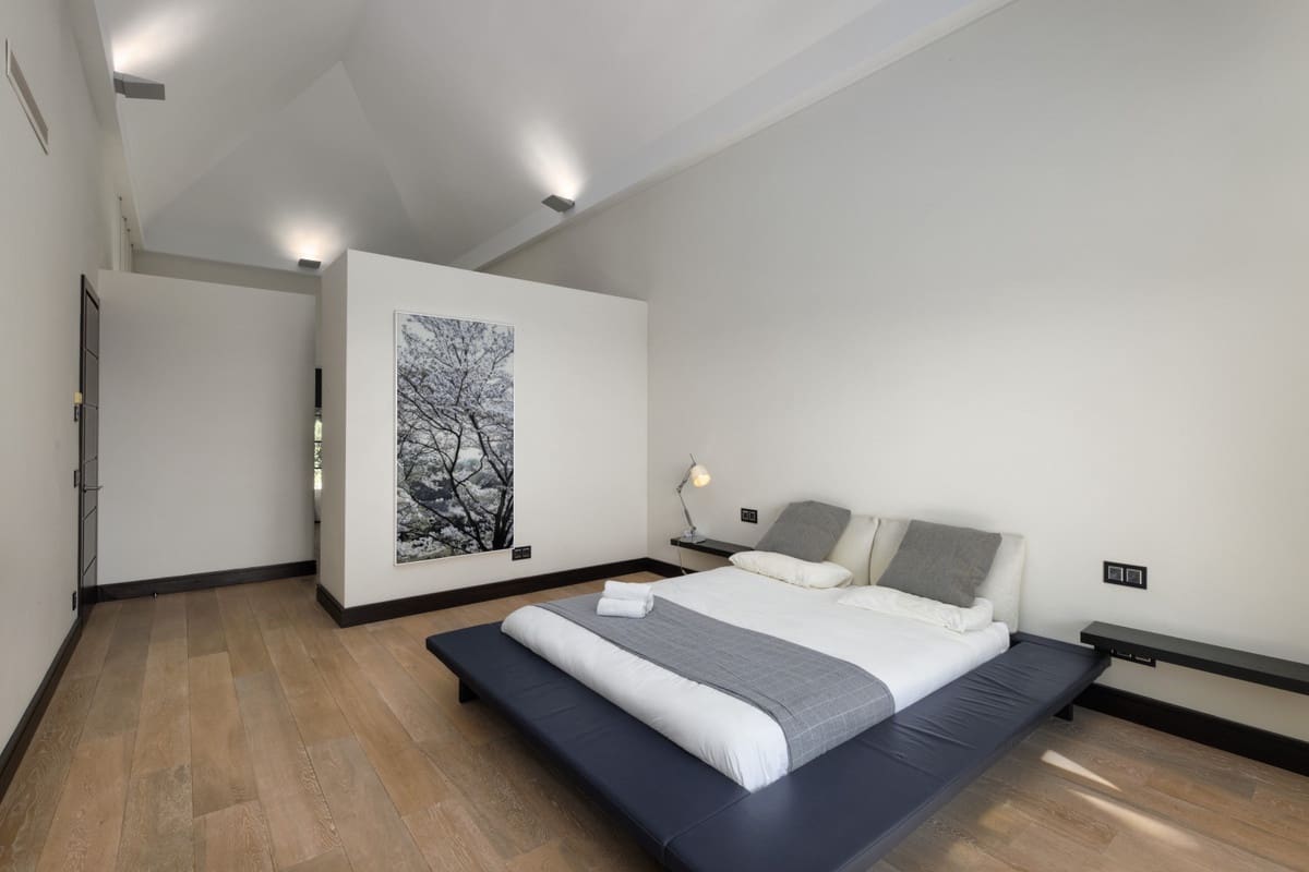 5 soveværelse Villa til salg i Istan med swimmingpool garage - € 3.750.000 (Ref: 5977650)