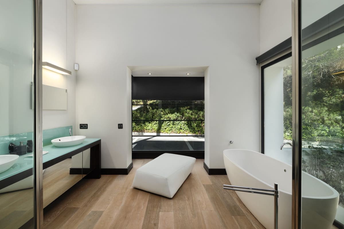 5 soveværelse Villa til salg i Istan med swimmingpool garage - € 3.750.000 (Ref: 5977650)