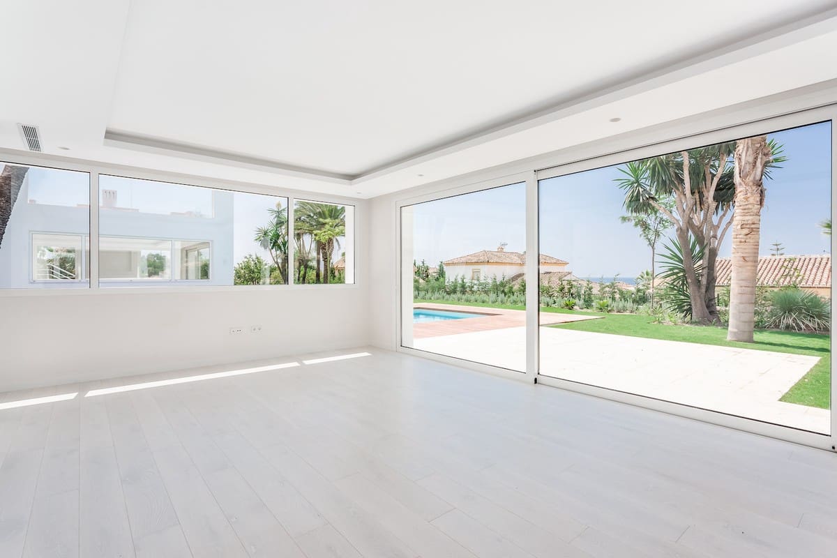 7 sypialnia Willa na sprzedaż w El Rosario z basenem garażem - 3 950 000 € (Ref: 6404266)