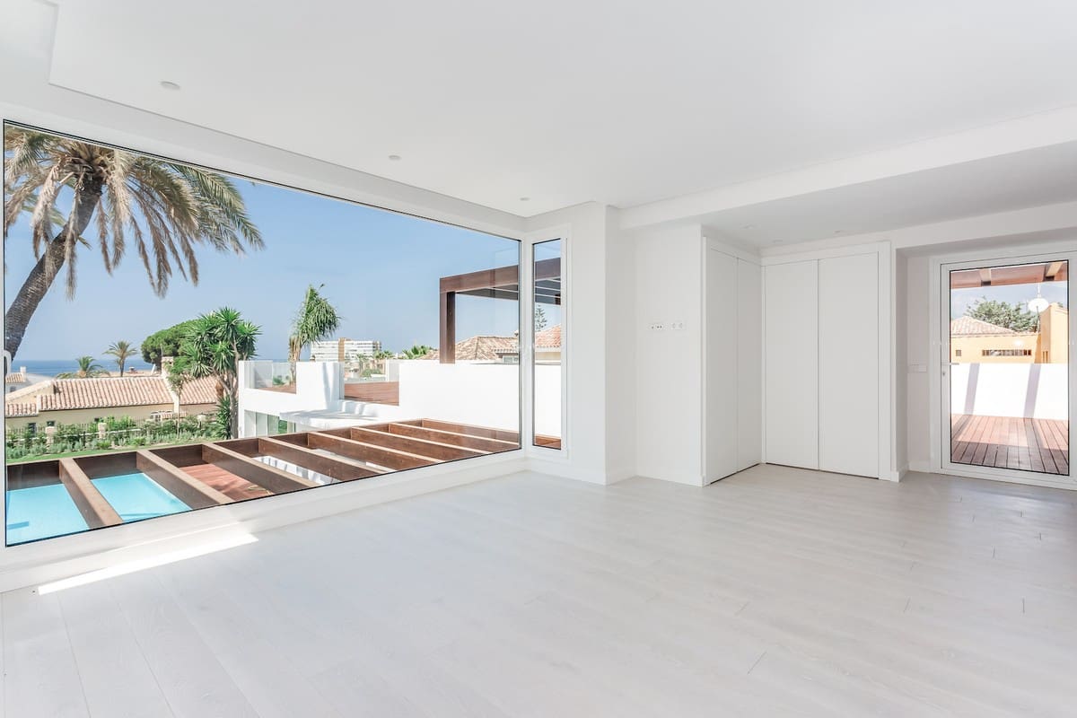 7 sypialnia Willa na sprzedaż w El Rosario z basenem garażem - 3 950 000 € (Ref: 6404266)