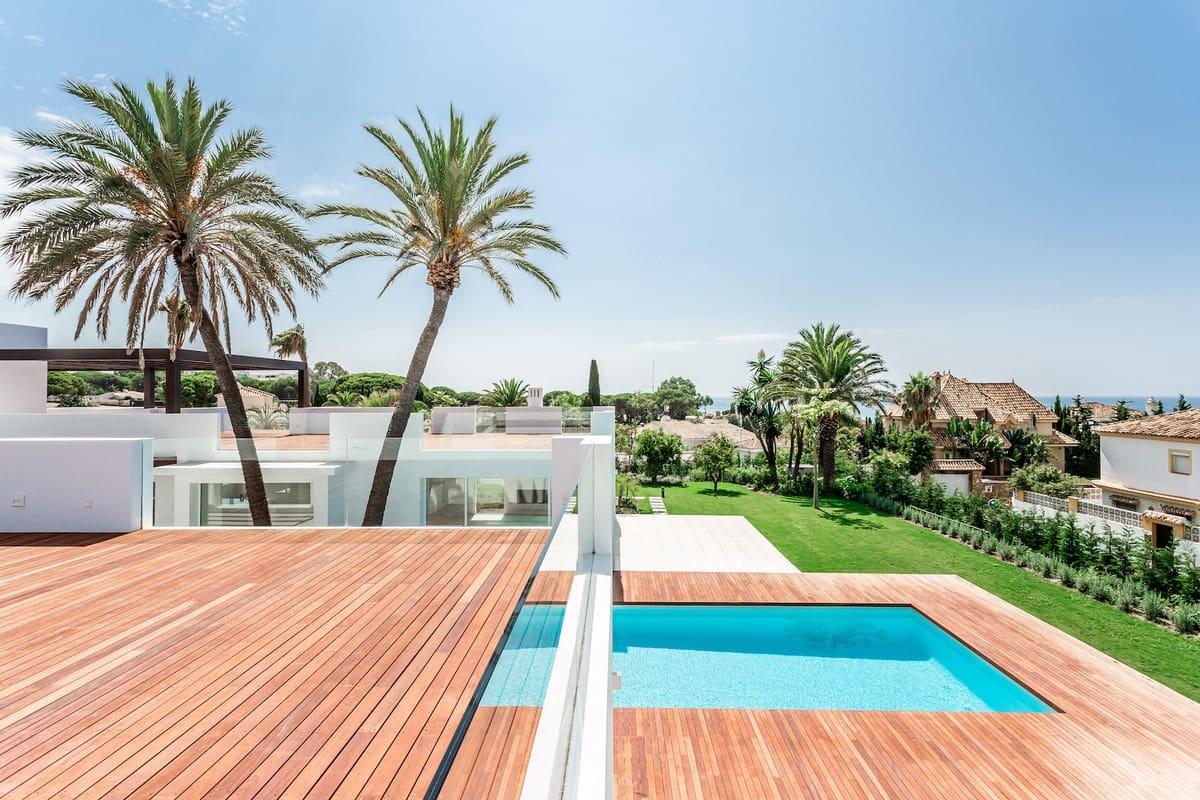 7 sypialnia Willa na sprzedaż w El Rosario z basenem garażem - 3 950 000 € (Ref: 6404266)