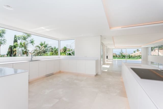 7 sypialnia Willa na sprzedaż w El Rosario, Marbella z basenem garażem - 3 950 000 € (Ref: 6404266)