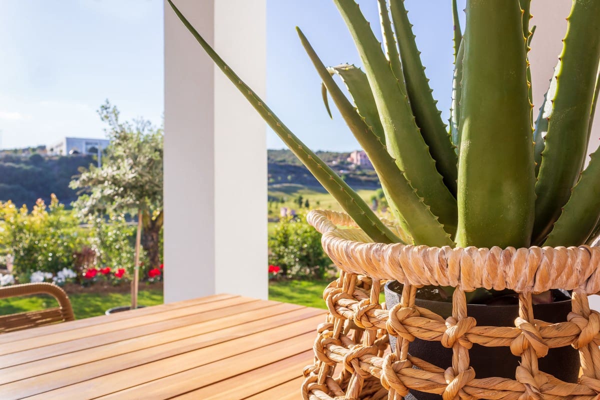 Apartamento de 2 habitaciones en Estepona en venta con piscina garaje - 325.000 € (Ref: 6466384)