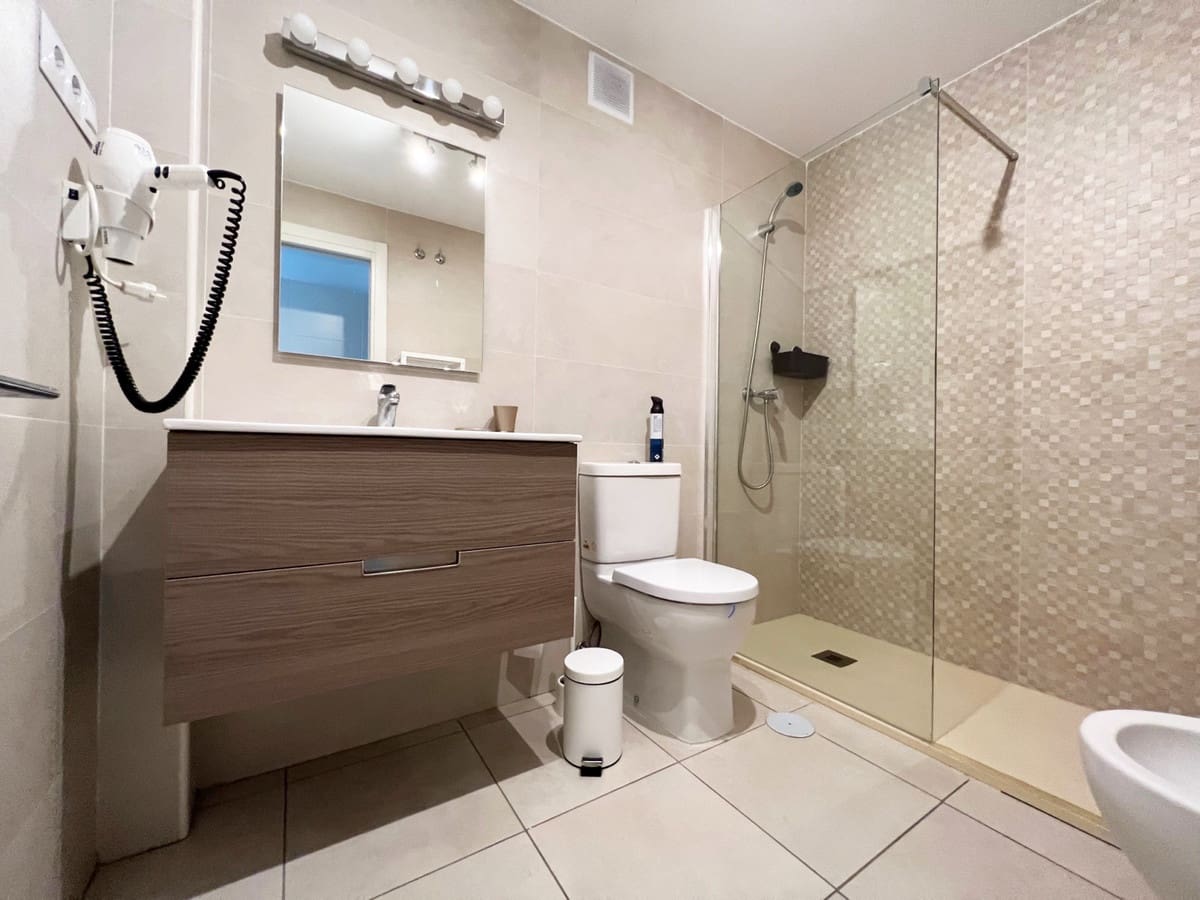 3 soverom Leilighet til salgs i Nueva Andalucia med svømmebasseng garasje - € 750 (Ref: 6574309)