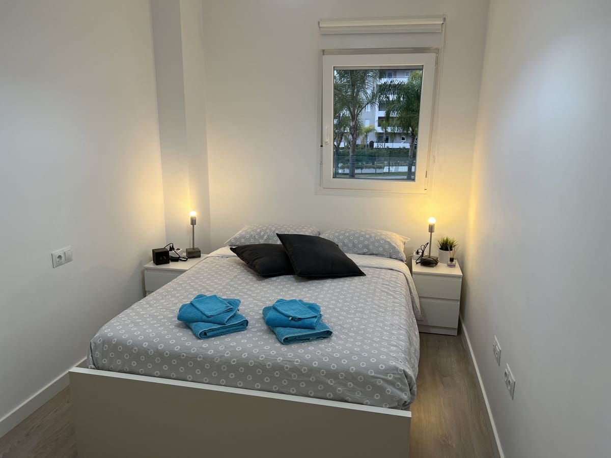 3 soverom Leilighet til salgs i Nueva Andalucia med svømmebasseng garasje - € 750 (Ref: 6574309)