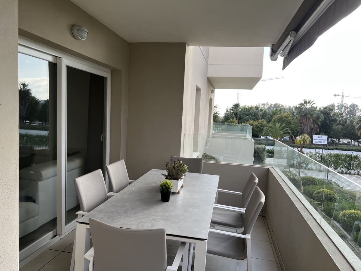 3 soverom Leilighet til salgs i Nueva Andalucia med svømmebasseng garasje - € 750 (Ref: 6574309)