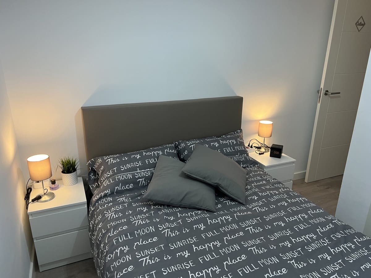 Apartamento de 3 habitaciones en Nueva Andalucia en alquiler vacacional con piscina garaje - 750 € (Ref: 6574309)