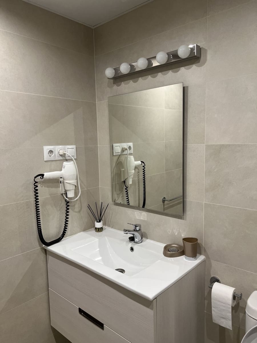 Apartamento de 3 habitaciones en Nueva Andalucia en alquiler vacacional con piscina garaje - 750 € (Ref: 6574309)