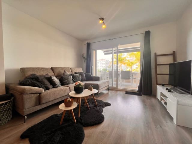 Apartamento de 3 habitaciones en Nueva Andalucia, Marbella en alquiler vacacional con piscina garaje - 750 € (Ref: 6574309)