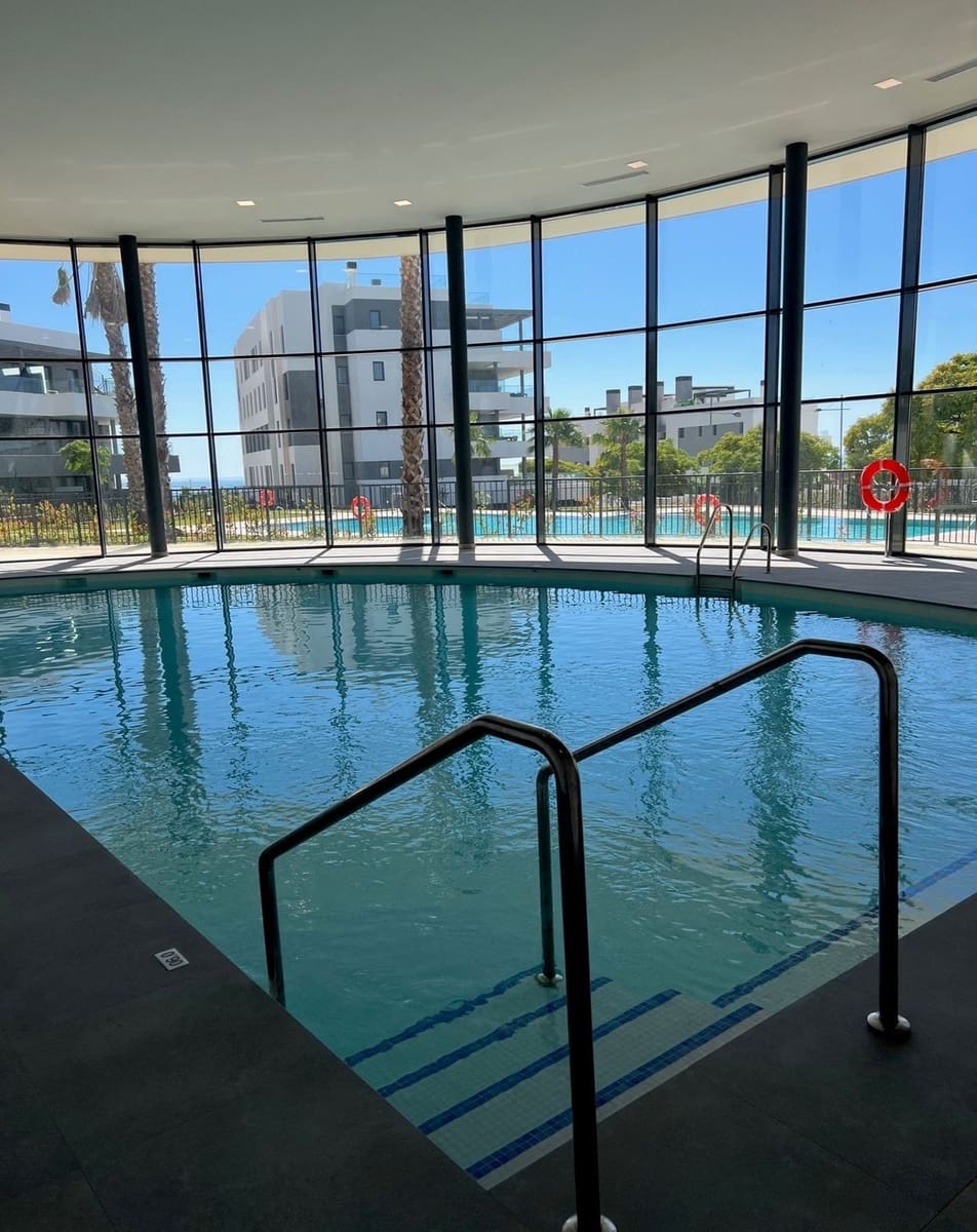 4 quarto Apartamento para arrendamento para férias em Estepona com piscina Garagem - 1 350 € (Ref: 6862879)