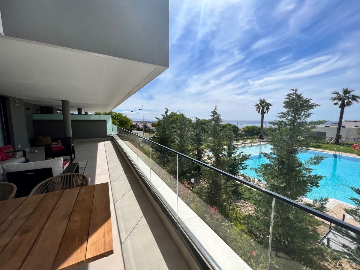 Apartamento de 4 habitaciones en Estepona en alquiler vacacional con piscina garaje - 1.350 € (Ref: 6862879)