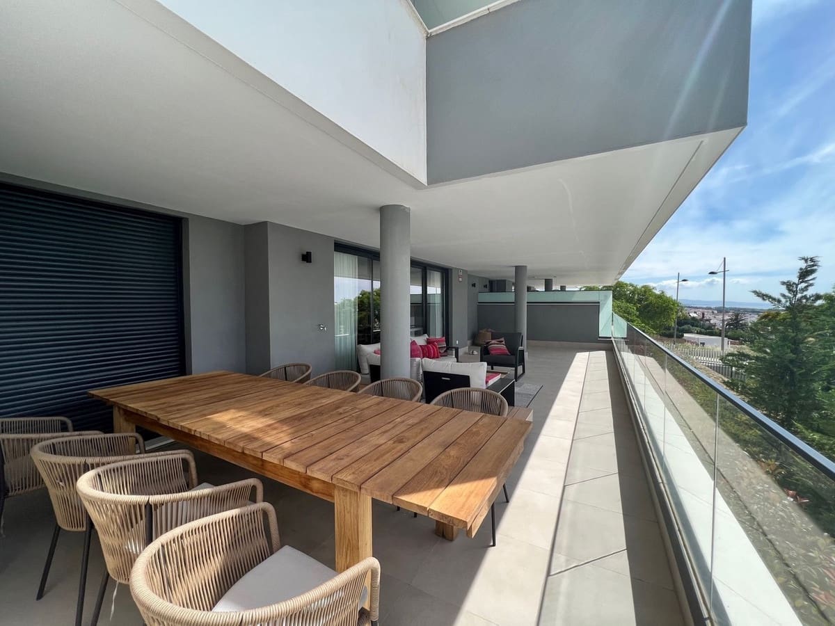 Apartamento de 4 habitaciones en Estepona en alquiler vacacional con piscina garaje - 1.350 € (Ref: 6862879)