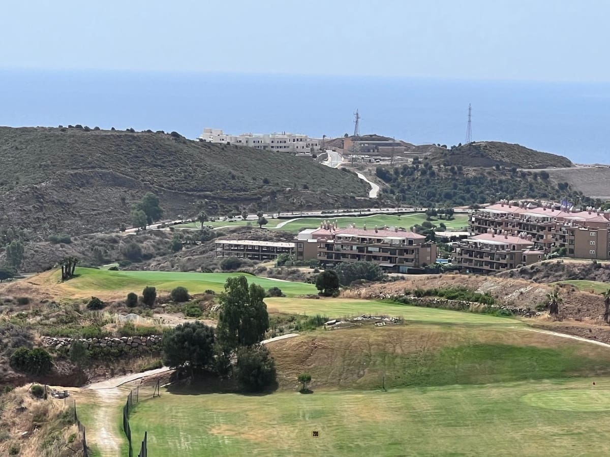   2 soveværelse   ferieLejlighed i La Cala de Mijas   med   swimmingpool  garage  - € 1.500 (Ref: 6973613)