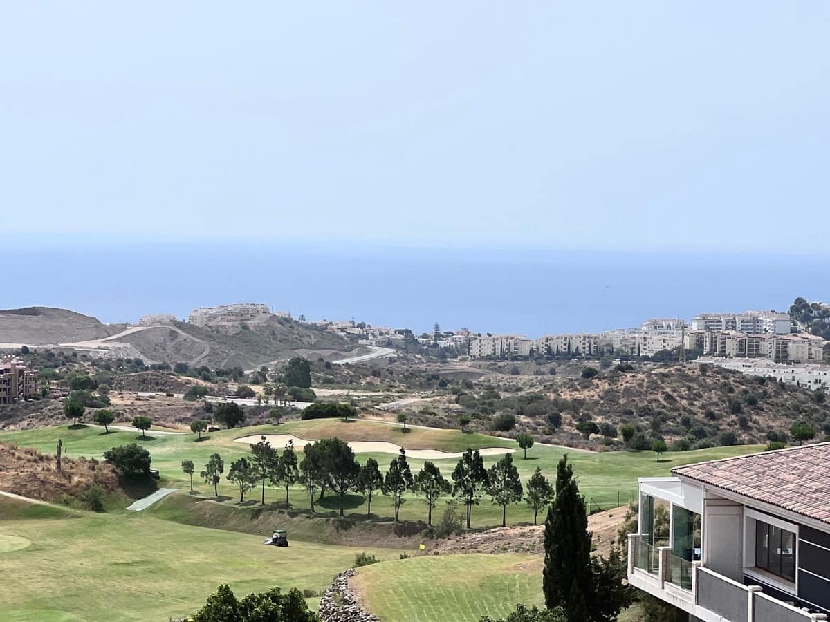   2 soveværelse   ferieLejlighed i La Cala de Mijas   med   swimmingpool  garage  - € 1.500 (Ref: 6973613)