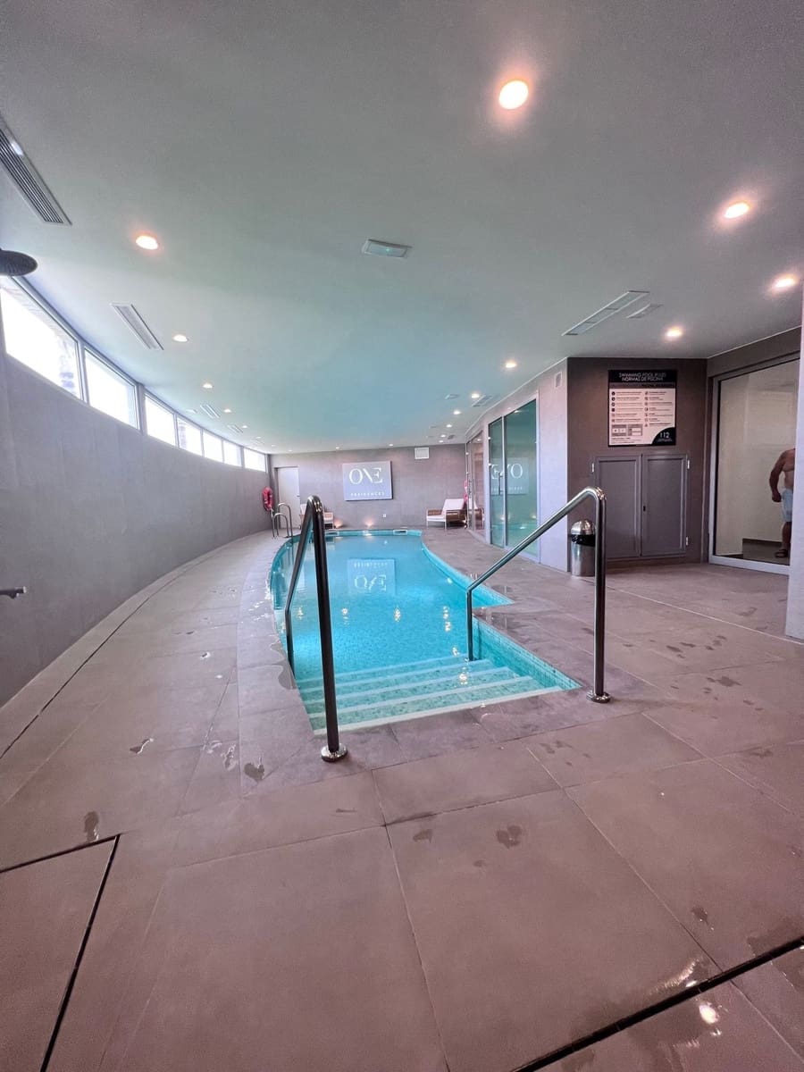   2 soveværelse   ferieLejlighed i La Cala de Mijas   med   swimmingpool  garage  - € 1.500 (Ref: 6973613)