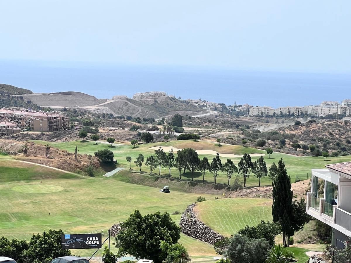 Appartement de 2 chambres de location de vacances à La Cala de Mijas avec piscine garage - 1 500 € (Ref: 6973613)