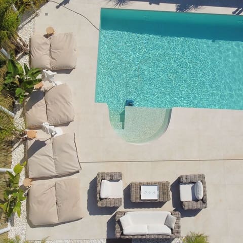 4 camera da letto Villa da affitare come casa vacanza in Costalita, Estepona con piscina garage - 2.300 € (Rif: 7029419)