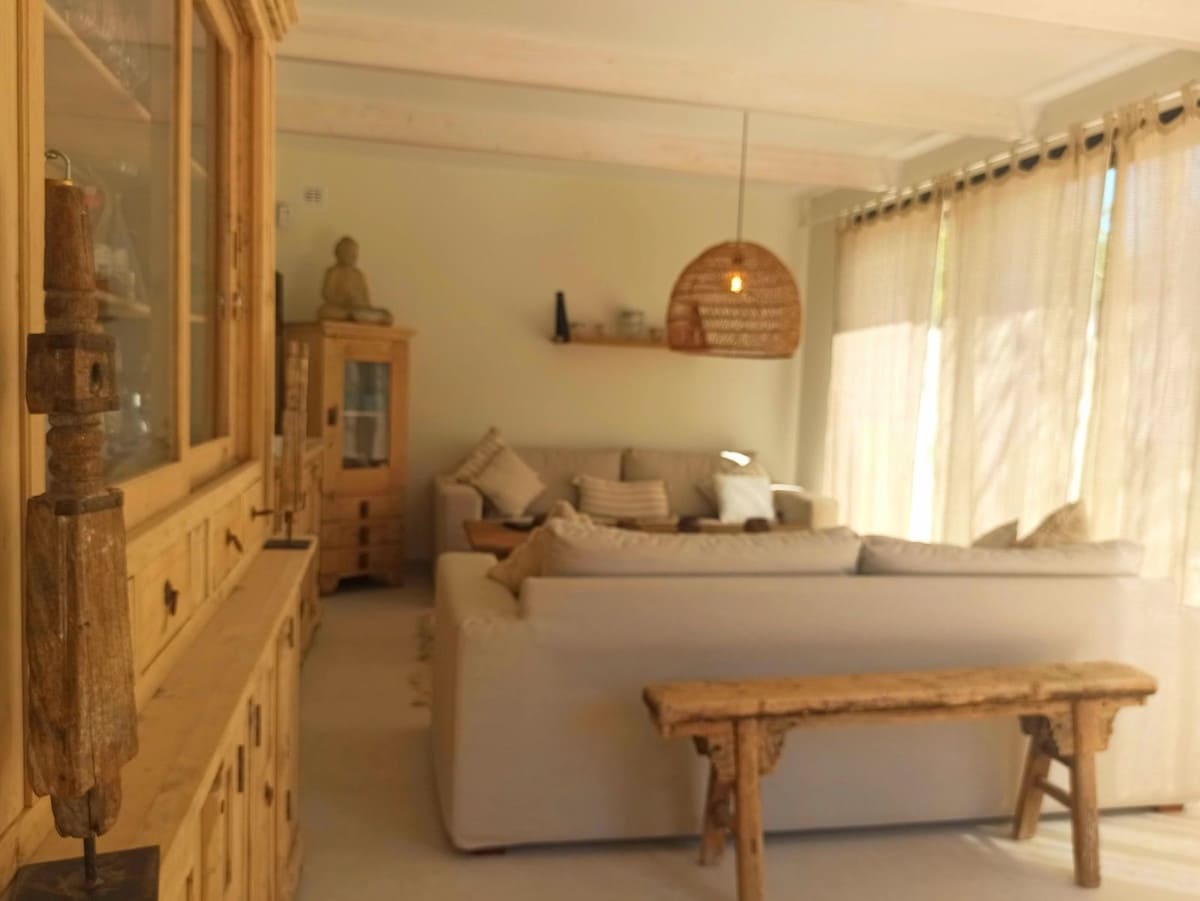 4 slaapkamer Villa voor vakantieverhuur in Costalita met zwembad garage - € 2.300 (Ref: 7029419)