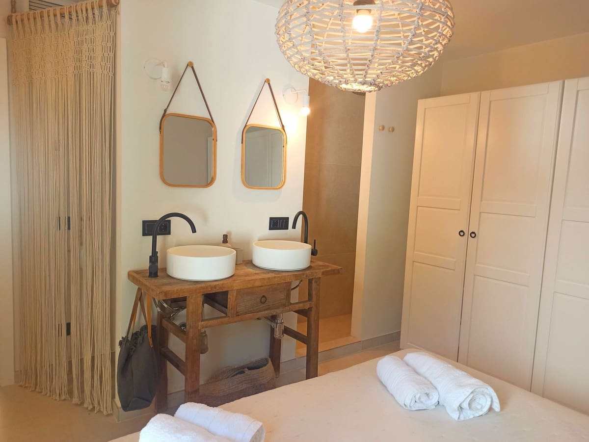 4 slaapkamer Villa voor vakantieverhuur in Costalita met zwembad garage - € 2.300 (Ref: 7029419)