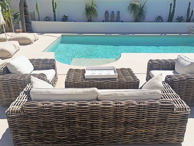 Chalet de 4 habitaciones en Costalita, Estepona en alquiler vacacional con piscina garaje - 2.300 € (Ref: 7029419)