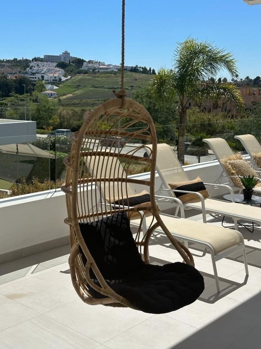 3 soverom Leilighet til salgs i Estepona med svømmebasseng garasje - € 1 400 (Ref: 7205944)