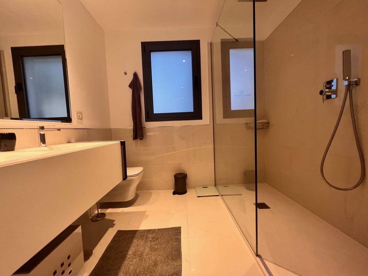 3 Zimmer Ferienapartment in Estepona mit Pool Garage - 1.890 € (Ref: 7205944)