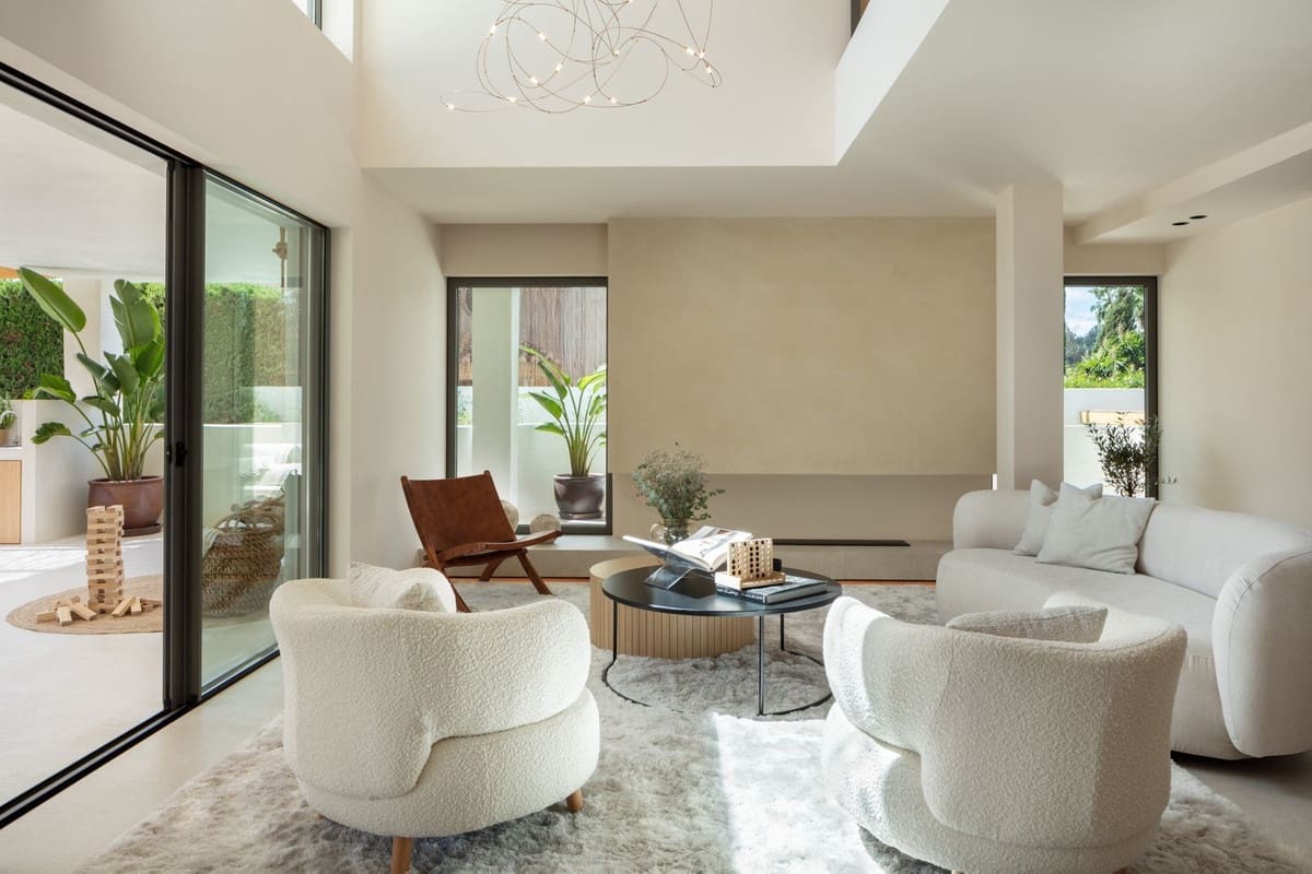 Chalet de 5 habitaciones en Nueva Andalucia en venta con piscina garaje - 3.795.000 € (Ref: 7272122)