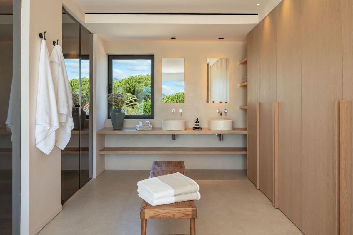 Chalet de 5 habitaciones en Nueva Andalucia en venta con piscina garaje - 3.795.000 € (Ref: 7272122)