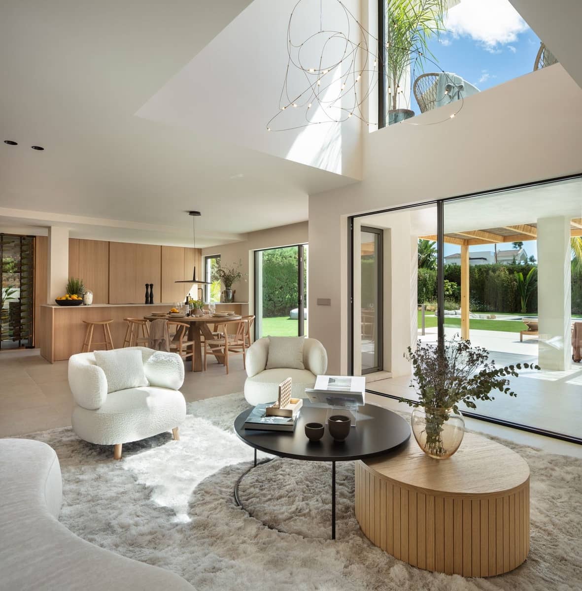 Chalet de 5 habitaciones en Nueva Andalucia en venta con piscina garaje - 3.795.000 € (Ref: 7272122)