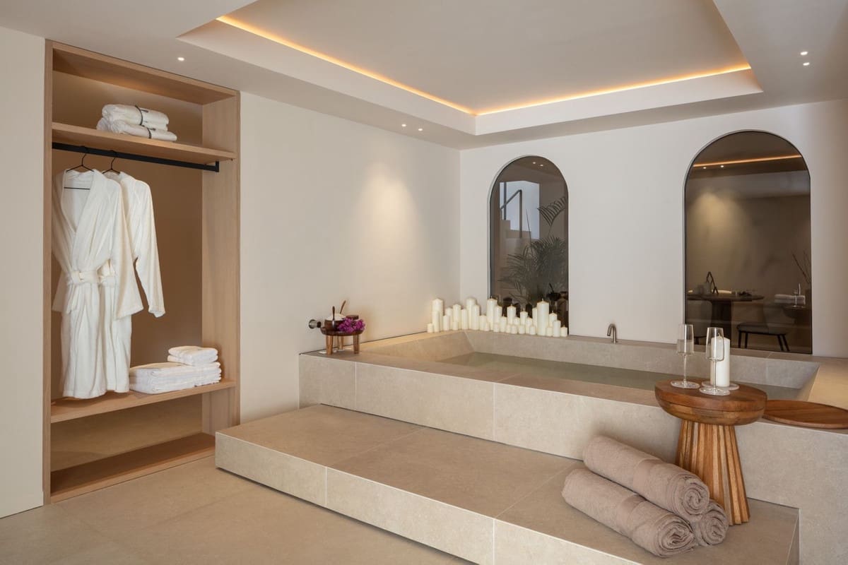 Chalet de 5 habitaciones en Nueva Andalucia en venta con piscina garaje - 3.795.000 € (Ref: 7272122)