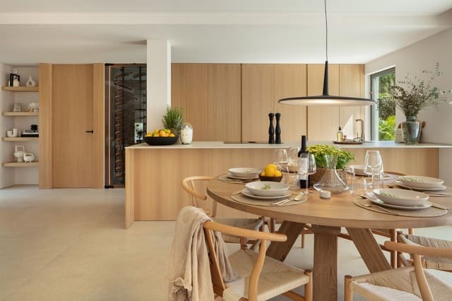 Chalet de 5 habitaciones en Nueva Andalucia, Marbella en venta con piscina garaje - 3.795.000 € (Ref: 7272122)