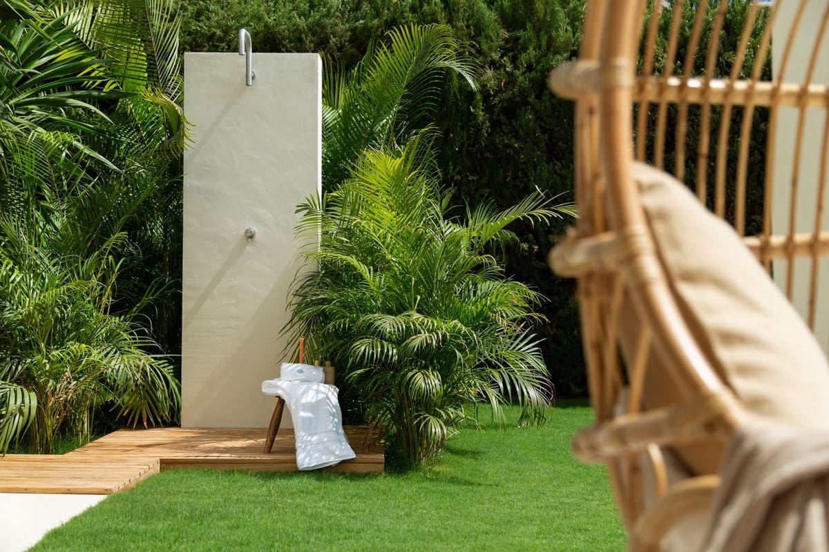 Chalet de 5 habitaciones en Nueva Andalucia en venta con piscina garaje - 3.795.000 € (Ref: 7272122)