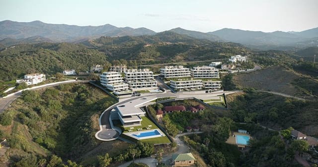 Apartamento de 2 habitaciones en Estepona en venta con piscina garaje - 545.000 € (Ref: 7273892)